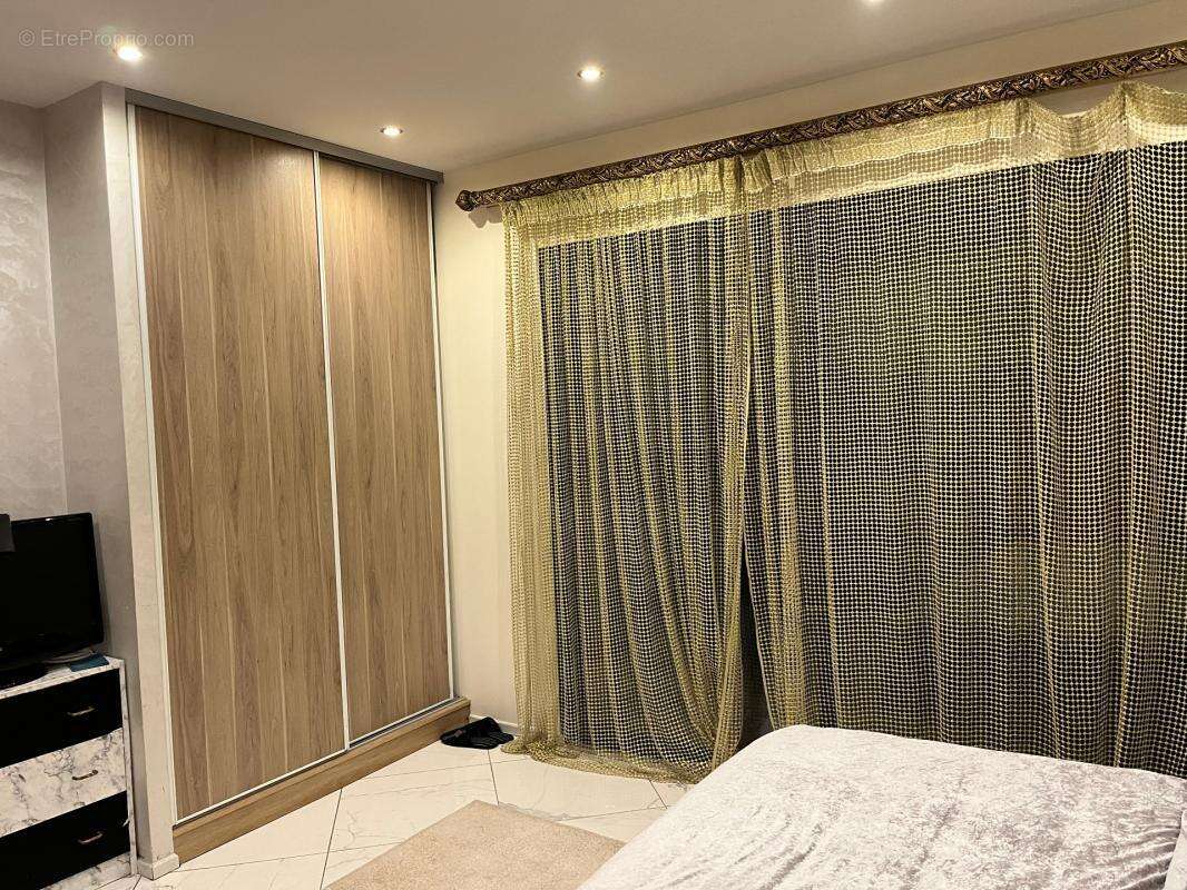 Maison 167 m² 5 chambres et garage ARVEYRES - photo 8