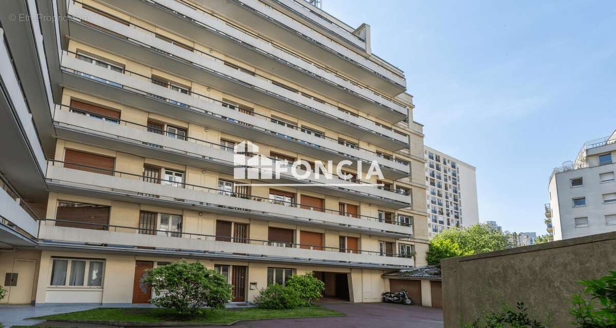 Appartement à PARIS-19E