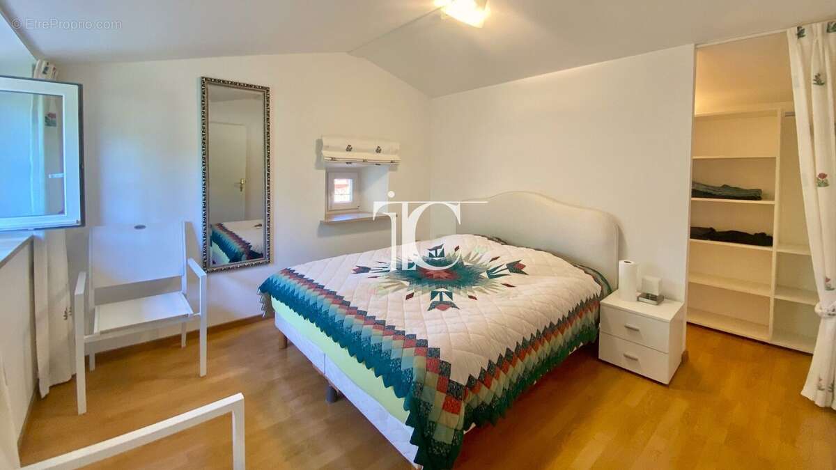 Saint ambroix, maison avec jardin arbore 2584m2, dependances, garage, piscine - photo 8