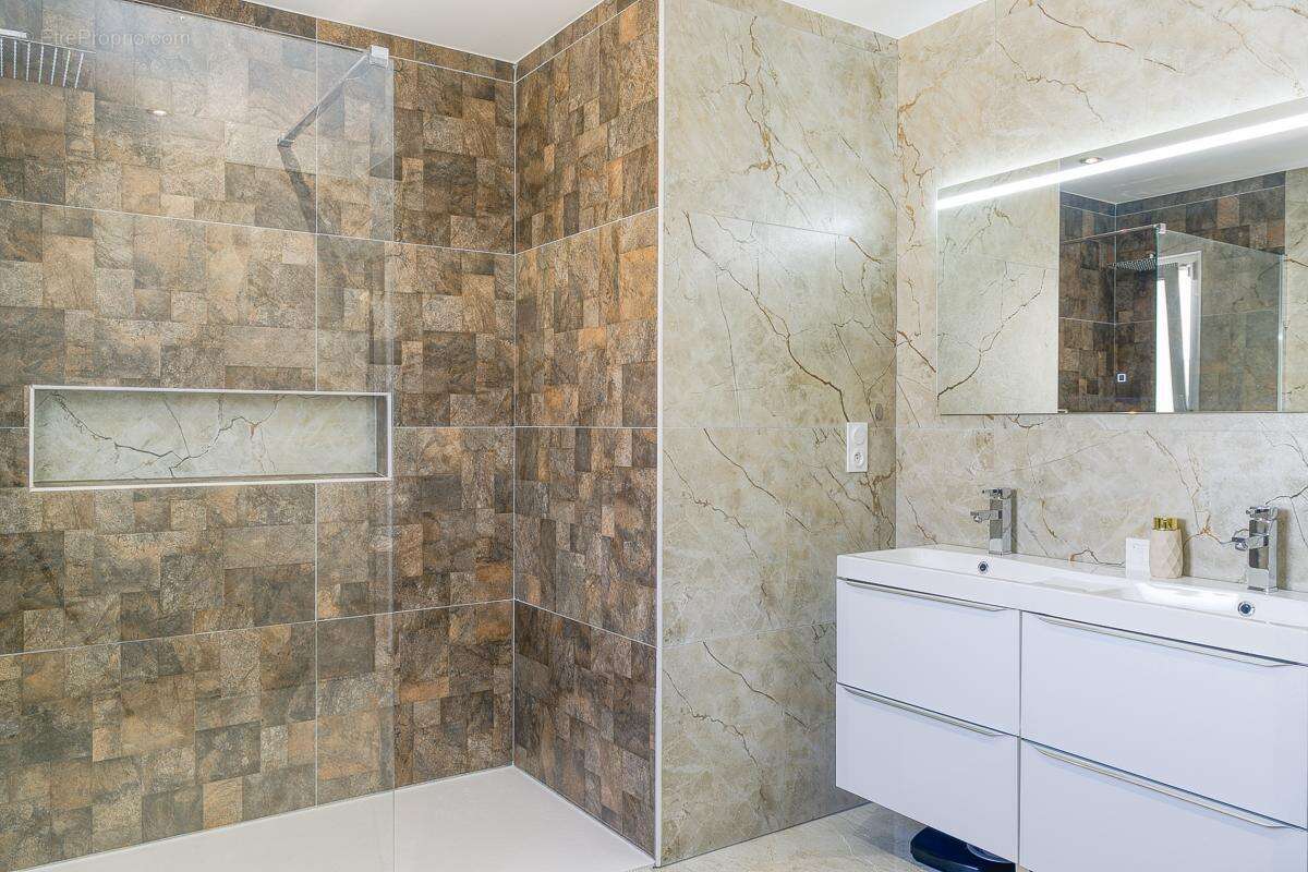 Maison à SAINT-SAVIN