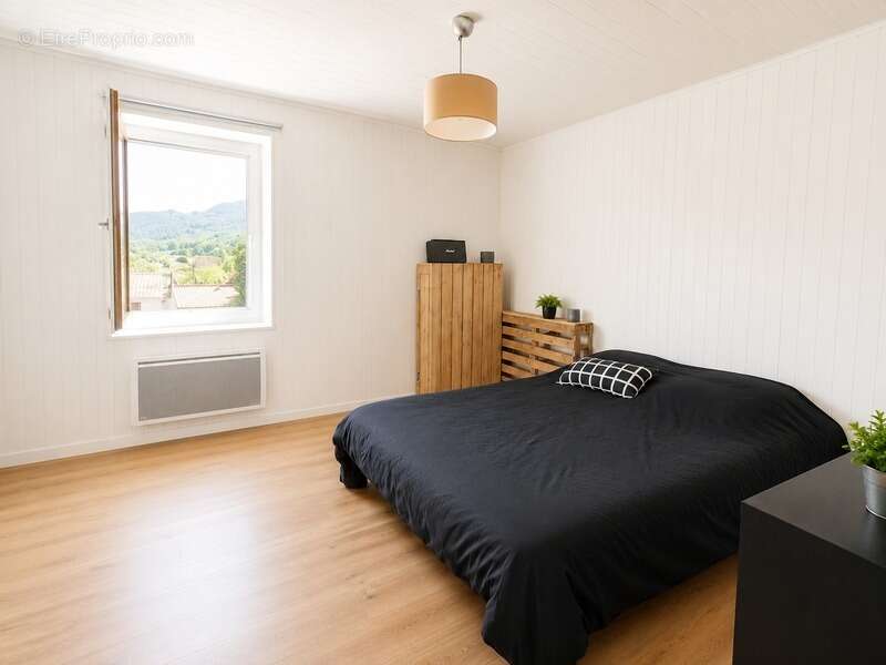 Appartement 2 pieces - cluses (haute-savoie) - photo 2