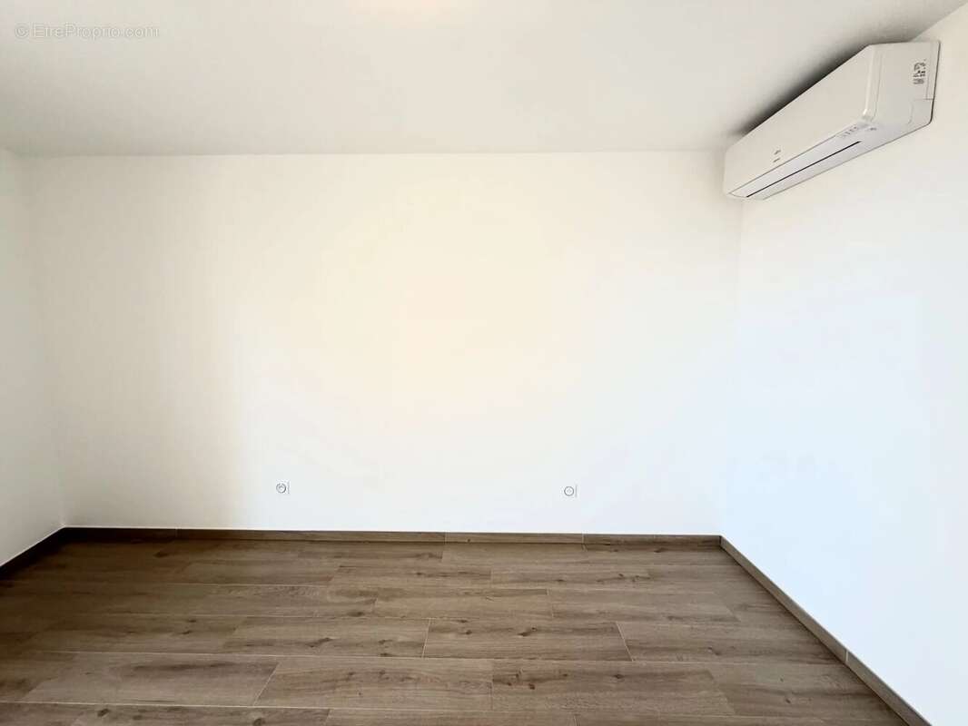 Appartement à CAP-D'AIL
