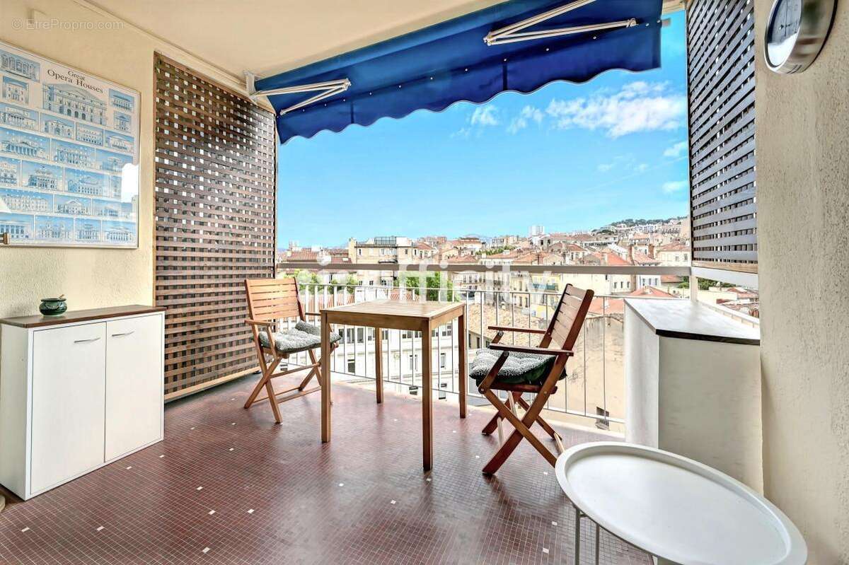 Appartement à MARSEILLE-6E