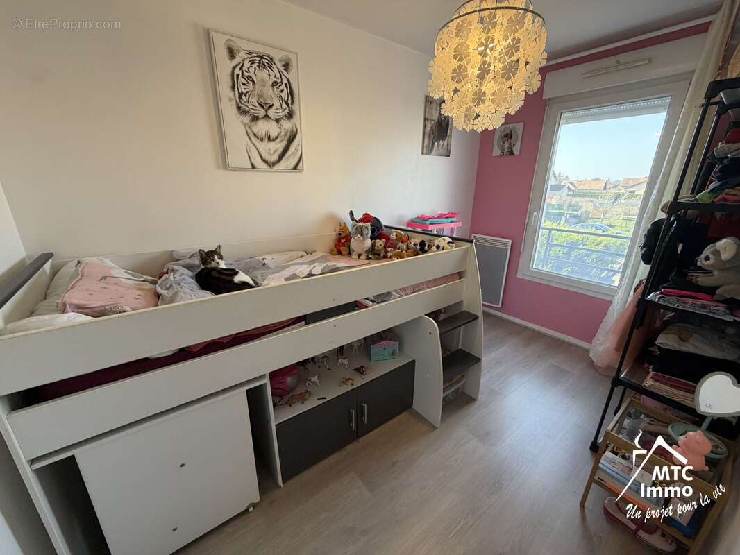 Appartement à LOYETTES