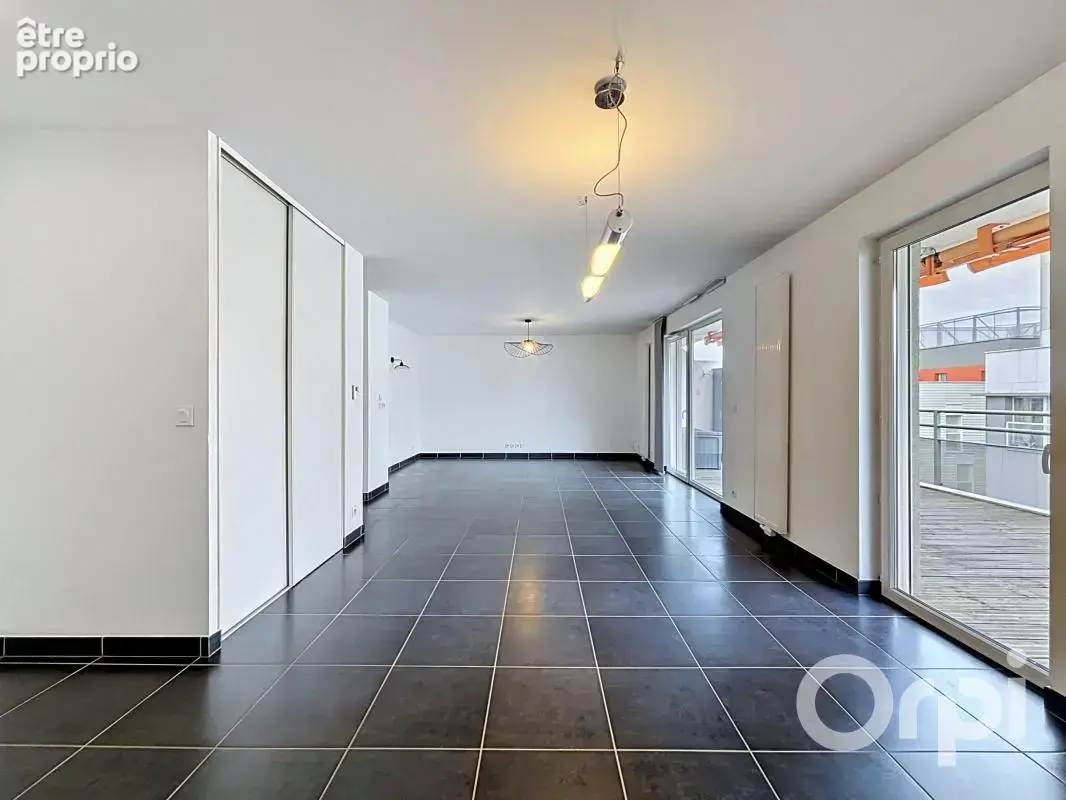 T4/T5 attique – 99 m² – Terrasse 38 m² – CEVA à pied – Garages - photo 5