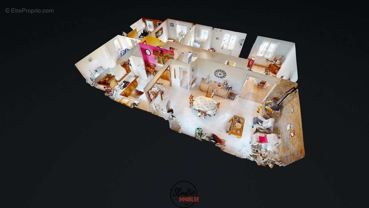 Maison à SAINT-COLOMBAN