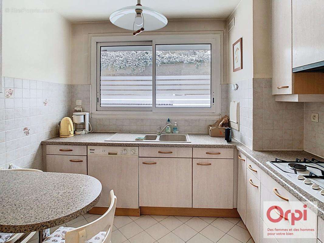 Appartement à ISSY-LES-MOULINEAUX