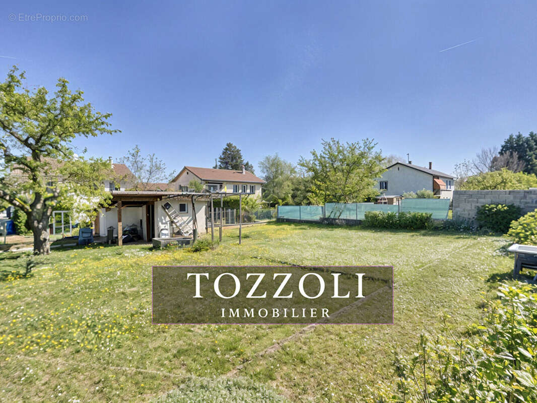 Maison à SAINT-QUENTIN-FALLAVIER