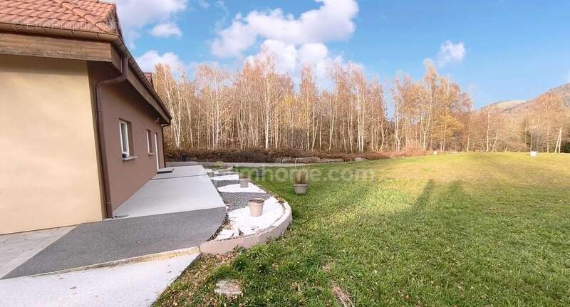 Maison à LE THILLOT