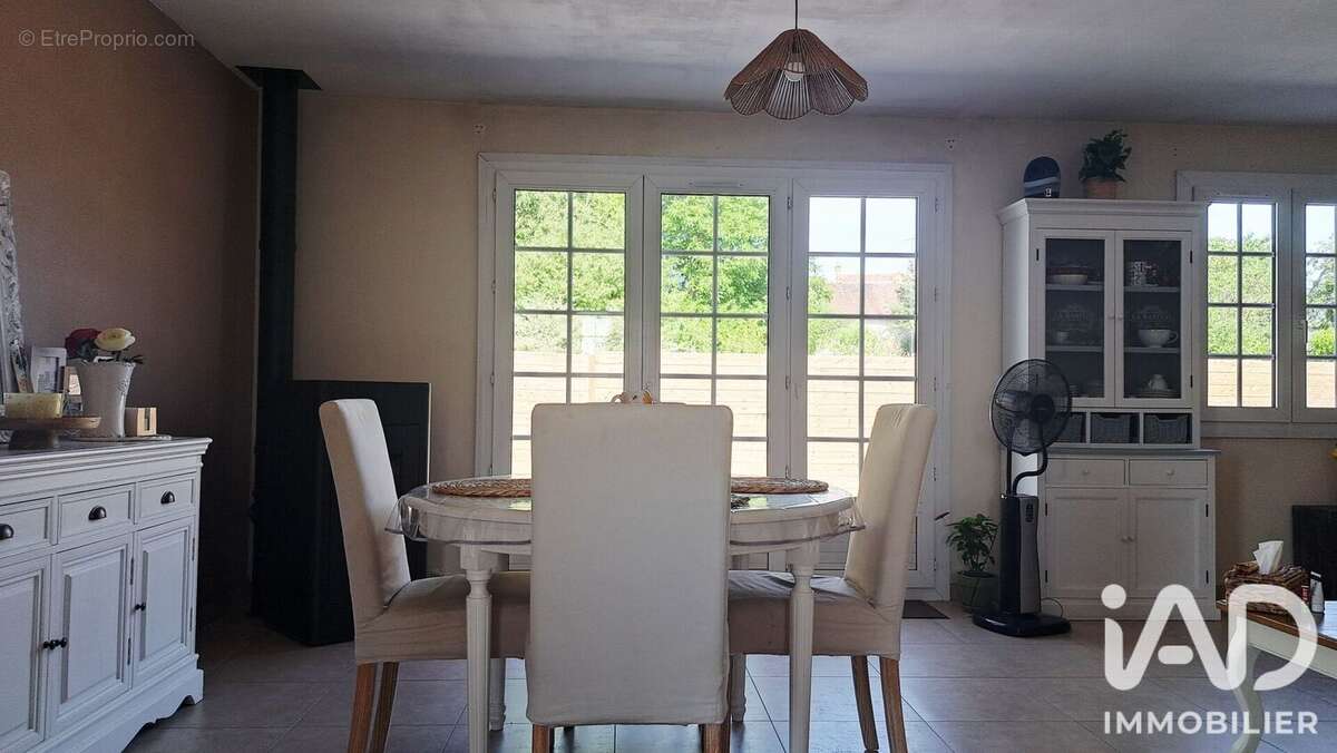 Photo 5 - Maison à CHEVILLON-SUR-HUILLARD