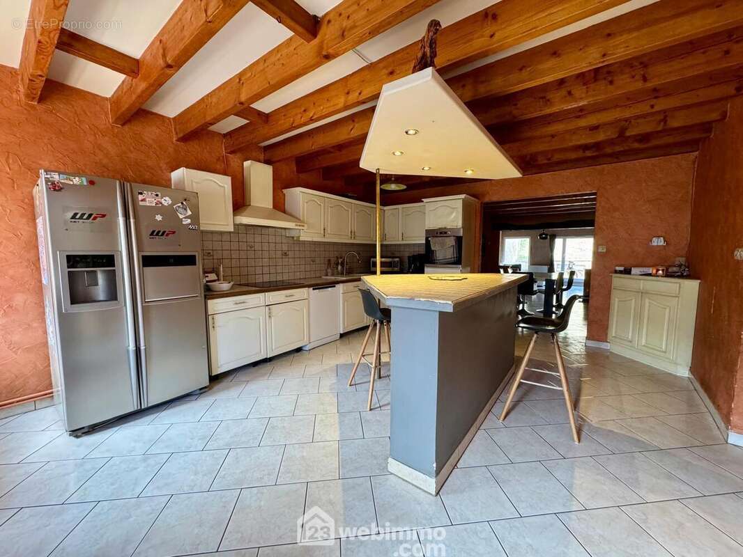 Maison à VIGNEULLES-LES-HATTONCHATEL