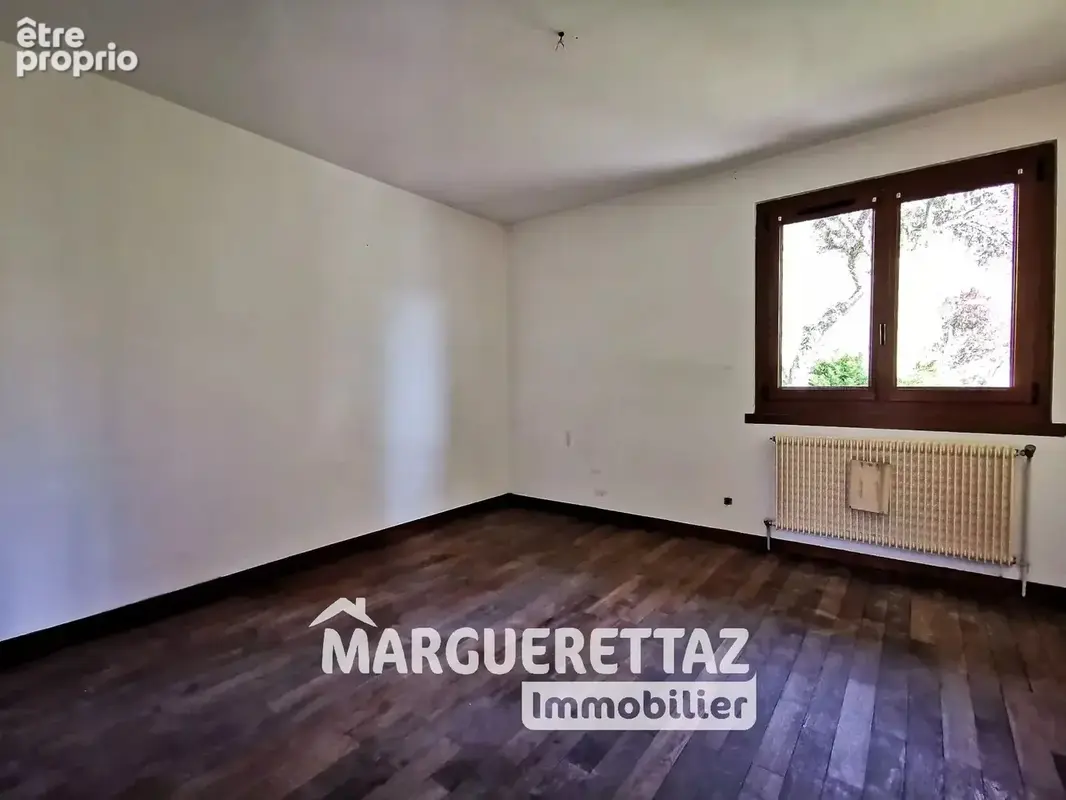 Lumineuse maison familiale à rénover, grand terrain, zéro vis à vis,  calme, belle vue dégagée - photo 10