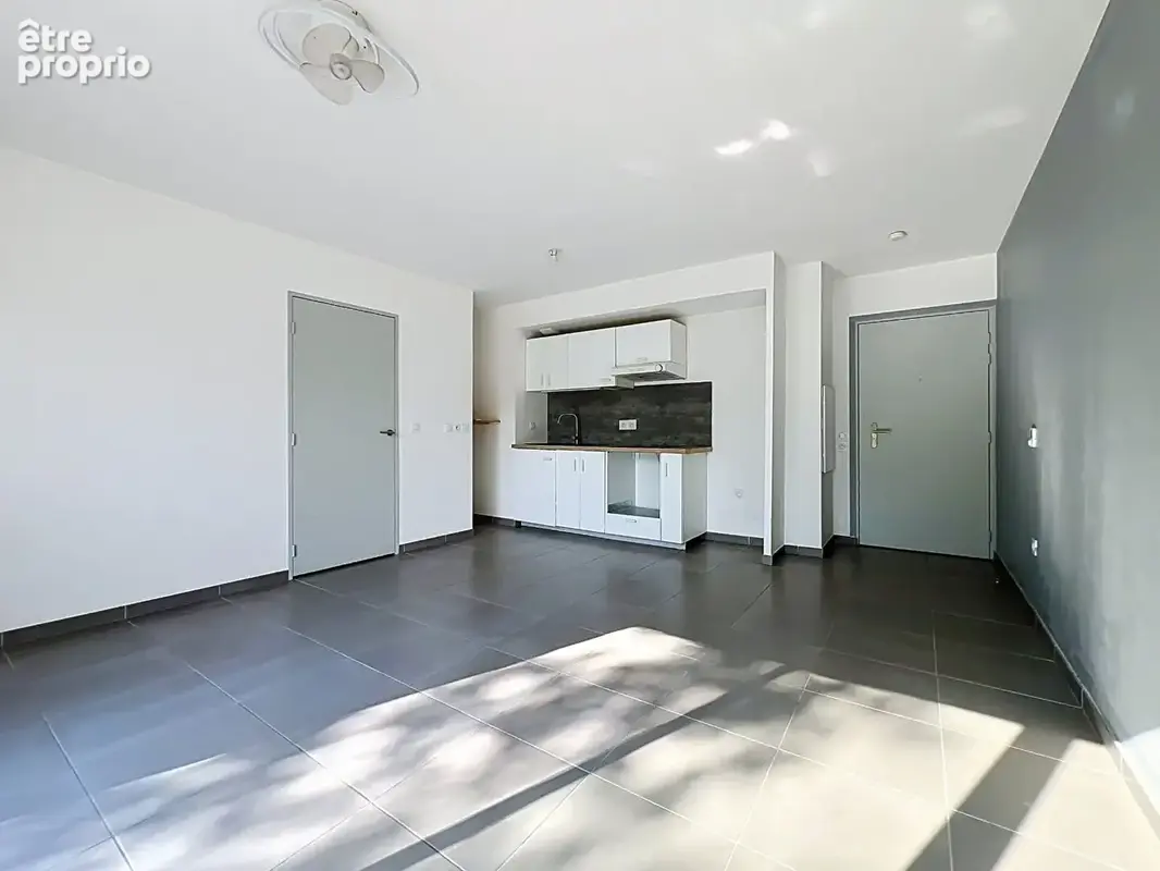 EXCLUSIVITÉ - T2 44 m² avec terrasse 9 m² et 2 parkings - Rousset Centre - photo 3