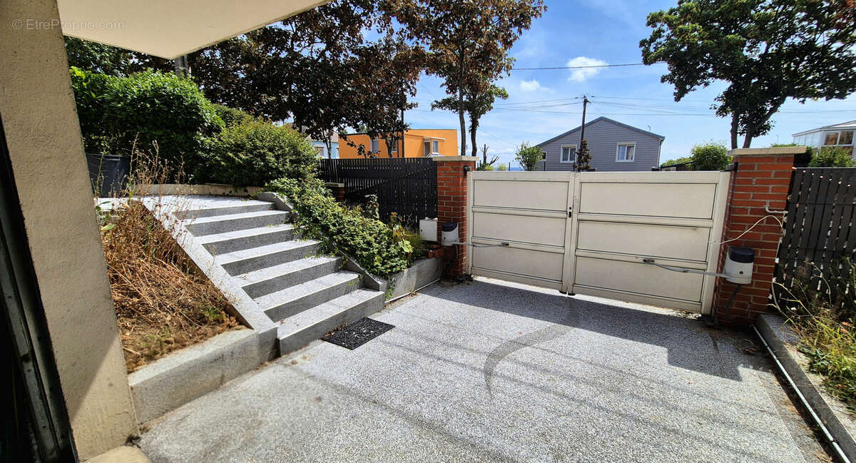 Maison Familiale de plus 170m2 avec Jardin et Garage Secteur Recherché Aplemont - photo 20