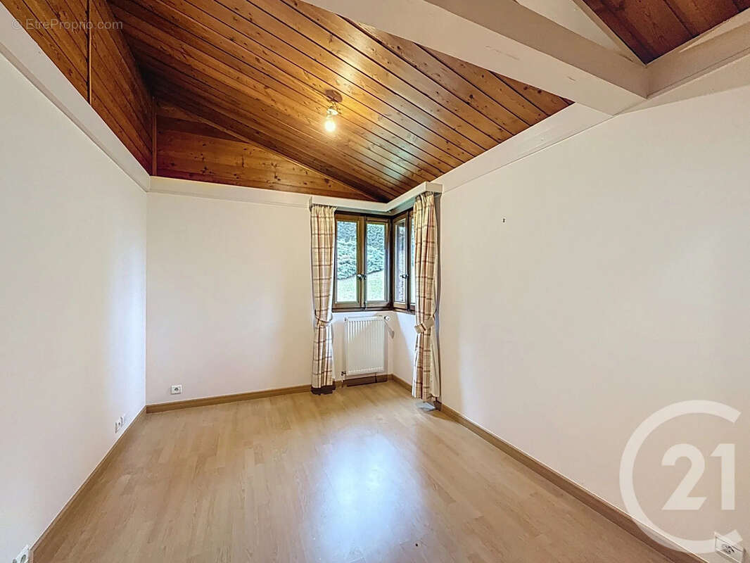 Maison 148 m² à Taninges  - photo 9