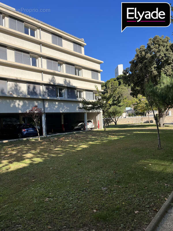 Appartement à MARSEILLE-9E