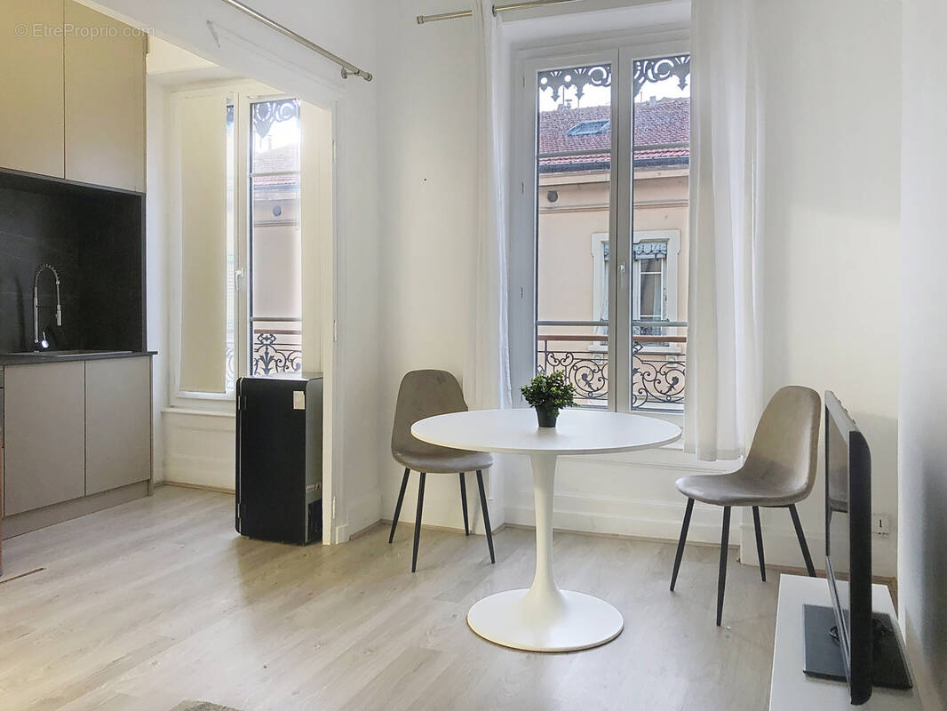 Appartement à LYON-6E