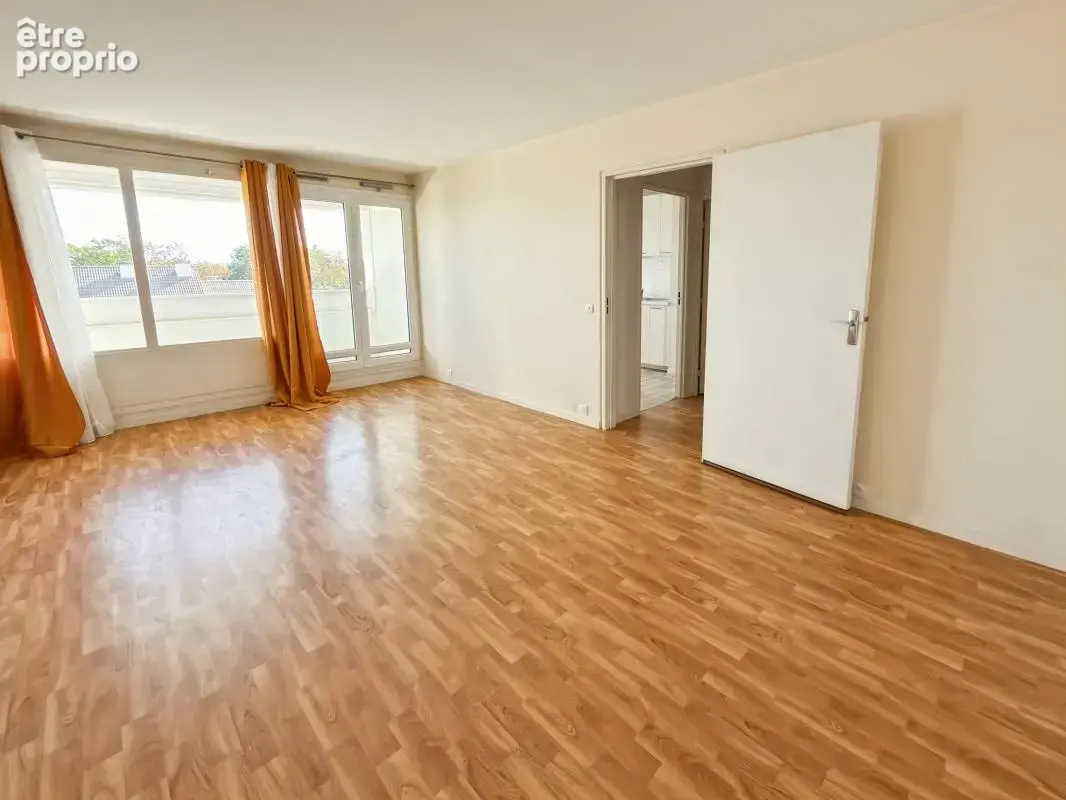  potentiel & belles surfaces — t2 de 51 m² à olivet  - photo 1