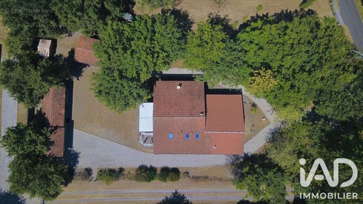 Maison 187 m² à Biscarrosse  - photo 2
