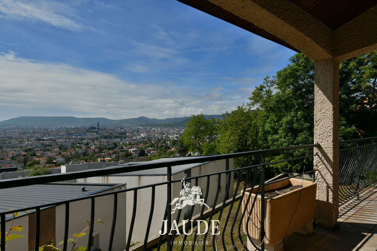 Maison années 90 à rénover   Quartier Panoramique très prisé   Clermont-Ferrand - photo 6