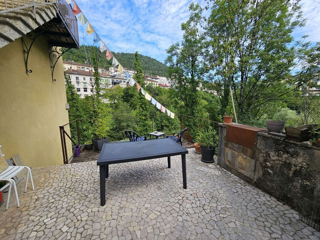 Appartement à SAINT-CLAUDE