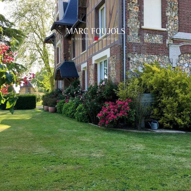 Maison à CROSVILLE-LA-VIEILLE
