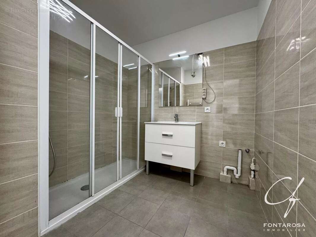 Appartement à PUGET-SUR-ARGENS