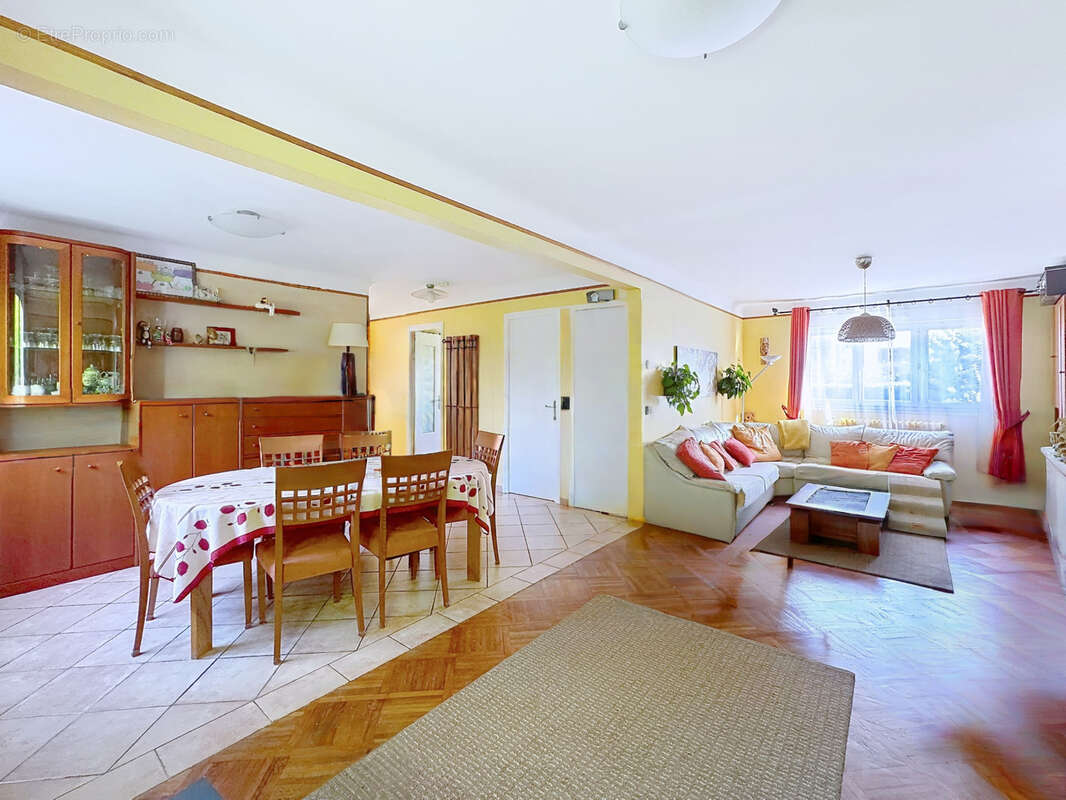 Maison à NOISY-LE-GRAND