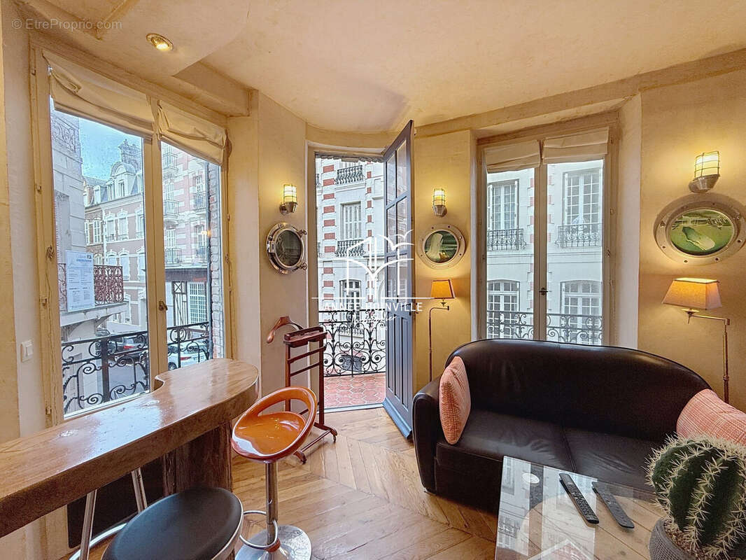 Appartement à TROUVILLE-SUR-MER