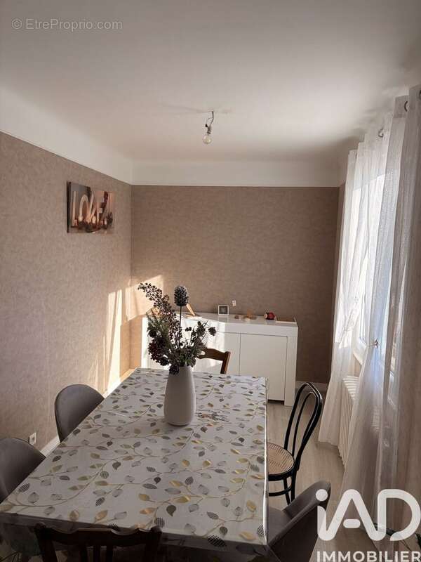 Photo 7 - Maison à THIEL-SUR-ACOLIN