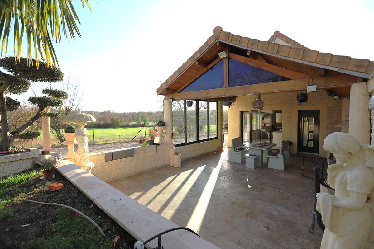 Maison à VILLIERS-SAINT-FREDERIC