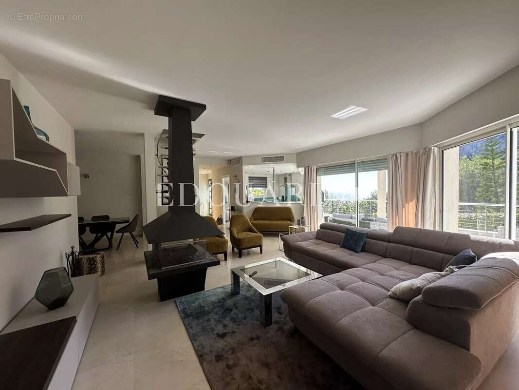 Maison à ROQUEBRUNE-CAP-MARTIN