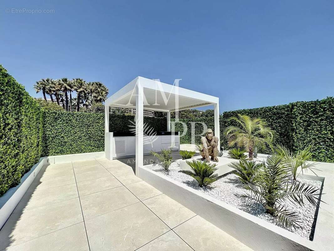 Cannes Californie - Toit terrasse  de 143 m2 - Solarium de 145m2  Vue mer panoramique - photo 21