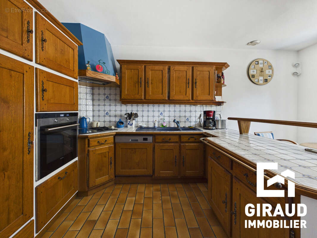 Maison 145 m² à Vouille-Les-Marais  - photo 5