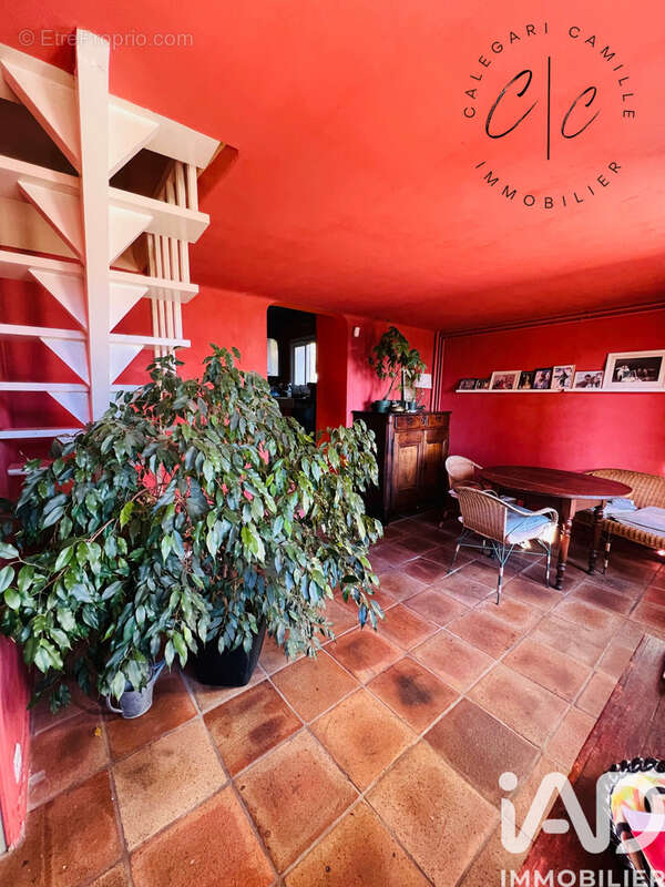 Photo 9 - Maison à LE REVEST-LES-EAUX