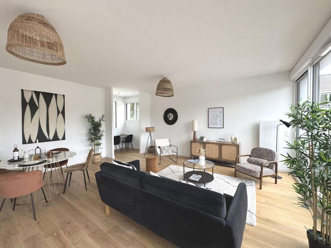 Appartement à BORDEAUX