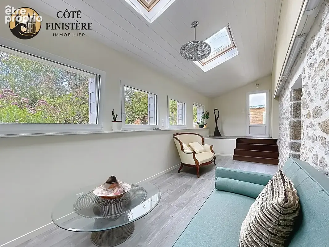En exclusivité ! Maison de charme avec studio à 800 m de la plage des Sables Blancs ! - photo 9