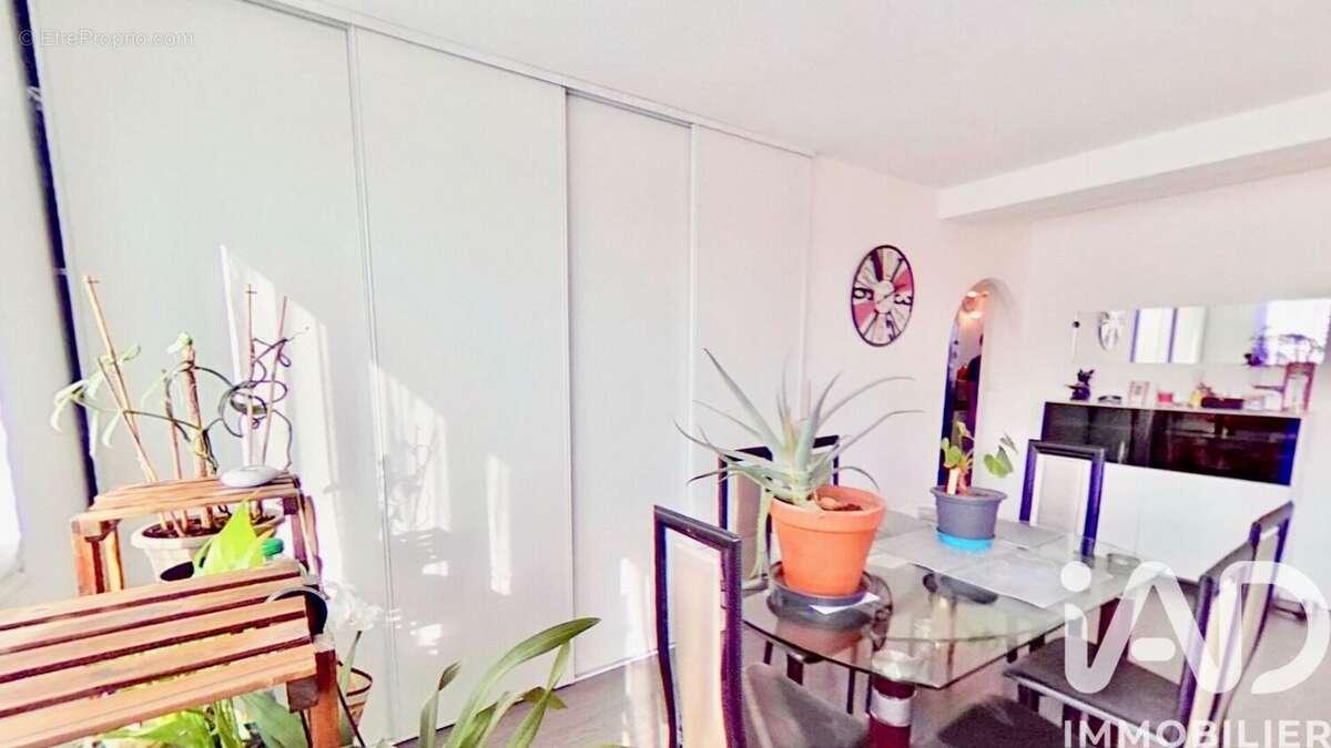 Photo 6 - Appartement à CHAMPIGNY-SUR-MARNE