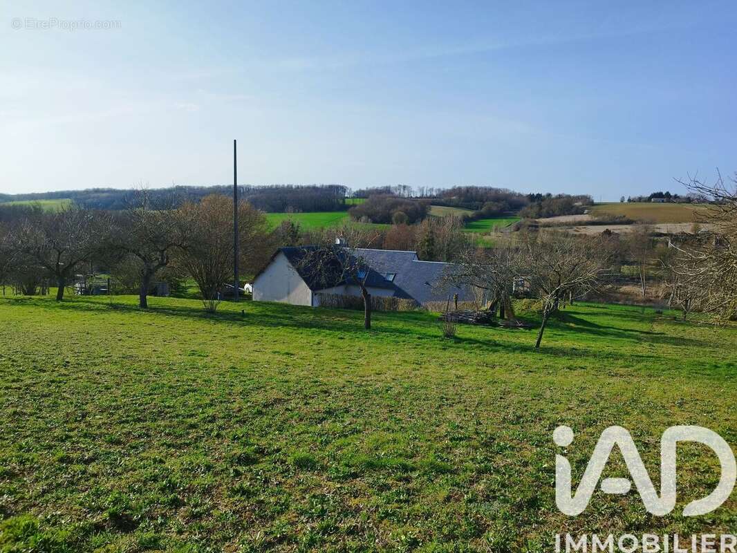 Maison 142 m² à Ternay  - photo 3