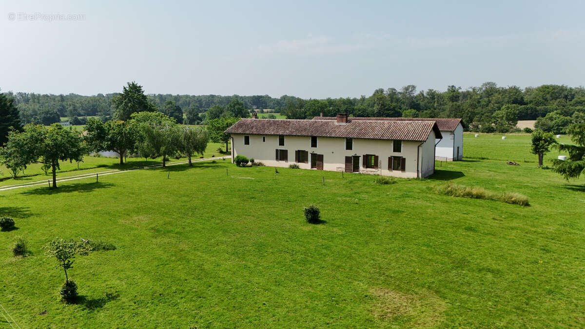 Maison à VILLARS-LES-DOMBES