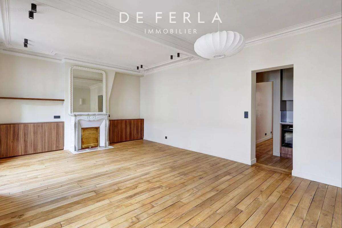 Appartement à PARIS-7E