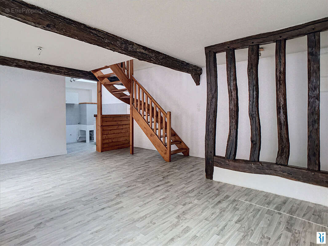 Appartement à DARNETAL