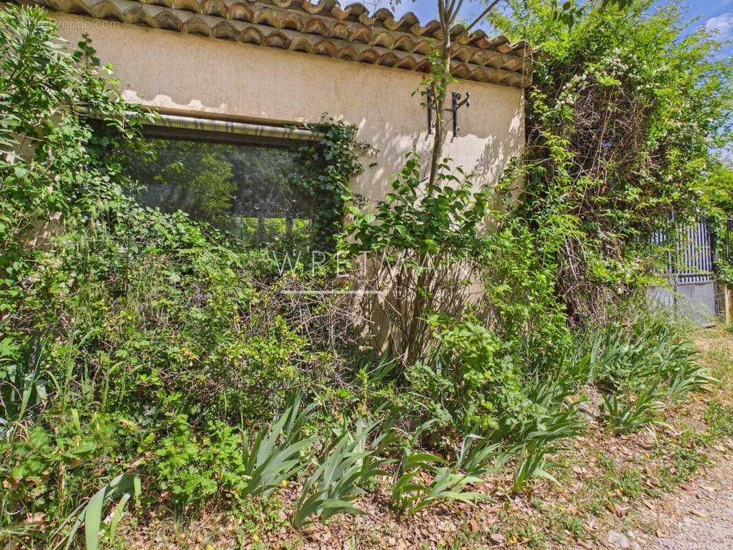 Maison à CHATEAUNEUF-GRASSE