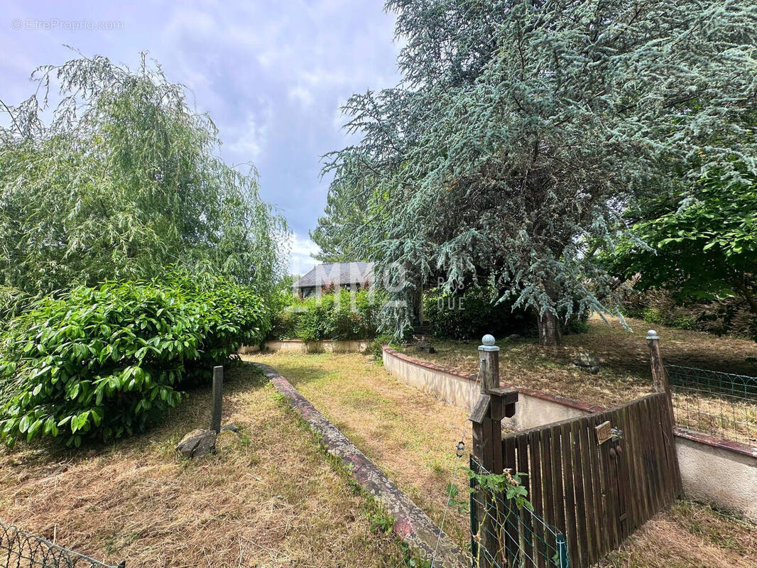 Maison à VOUVRAY-SUR-LOIR