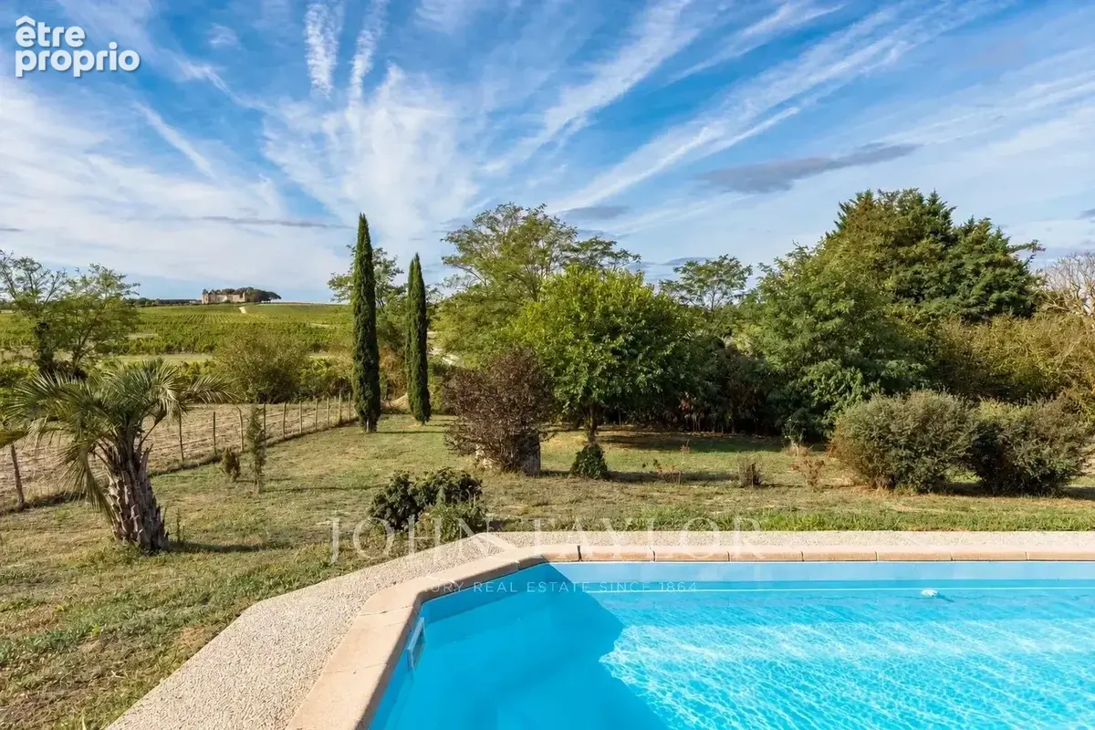 Maison familiale de caractère avec vue exceptionnelle – exclusivite john taylor bordeaux - photo 3