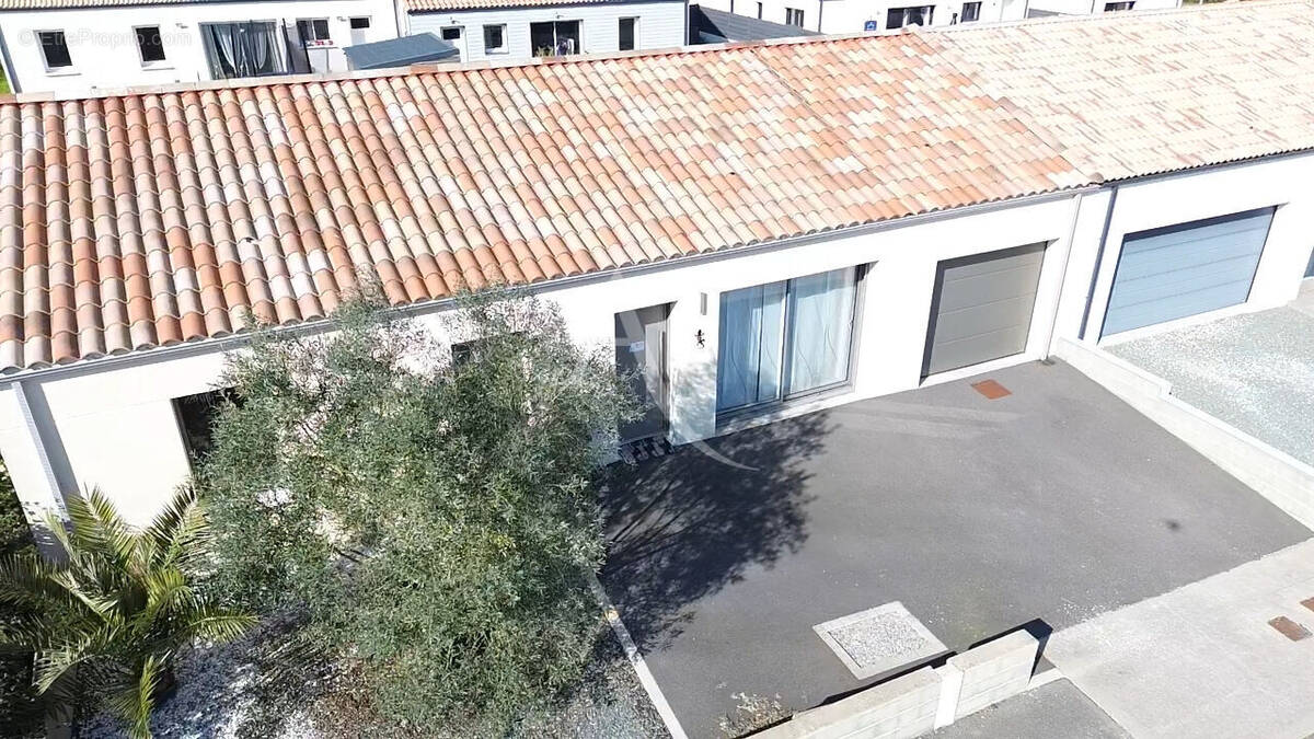 Maison à LE POIRE-SUR-VIE