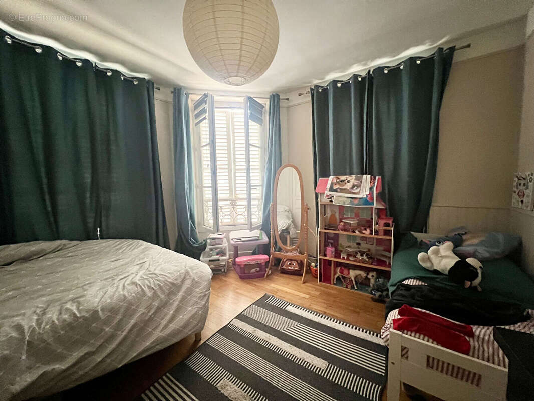Appartement à BRIE-COMTE-ROBERT