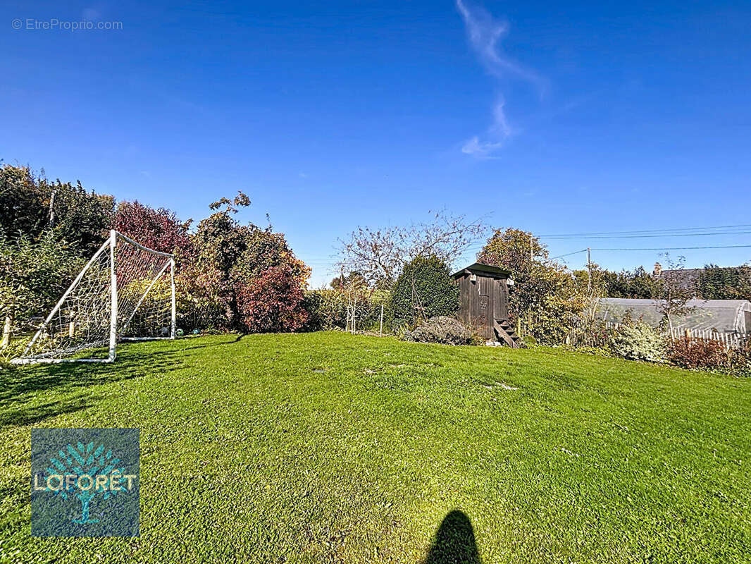 Maison à SAINT-GERMAIN-EN-COGLES