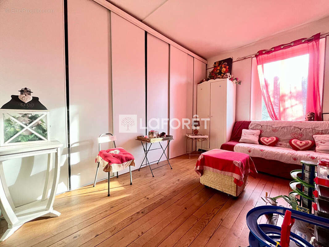 Maison à BALAGNY-SUR-THERAIN