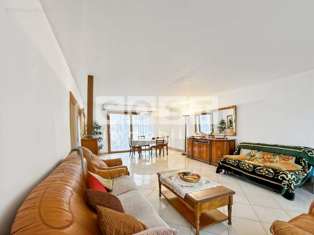 Appartement à BOIS-COLOMBES